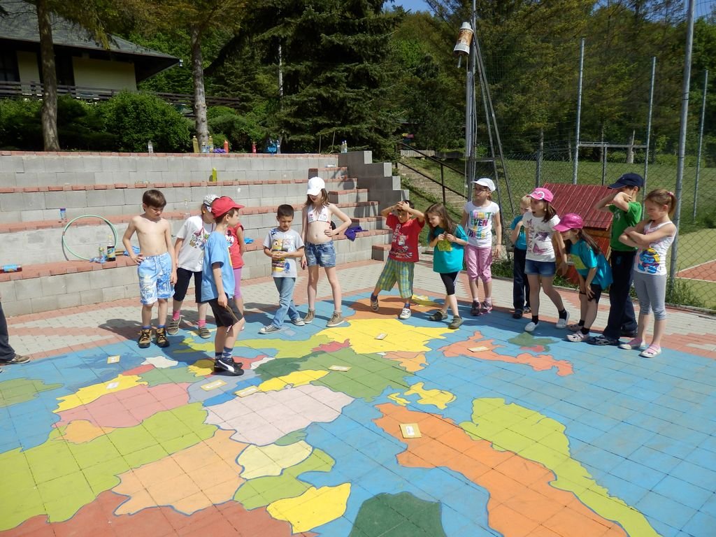 Euroškola - Škola v prírode - prvý stupeň ZŠ (PYP SJ)