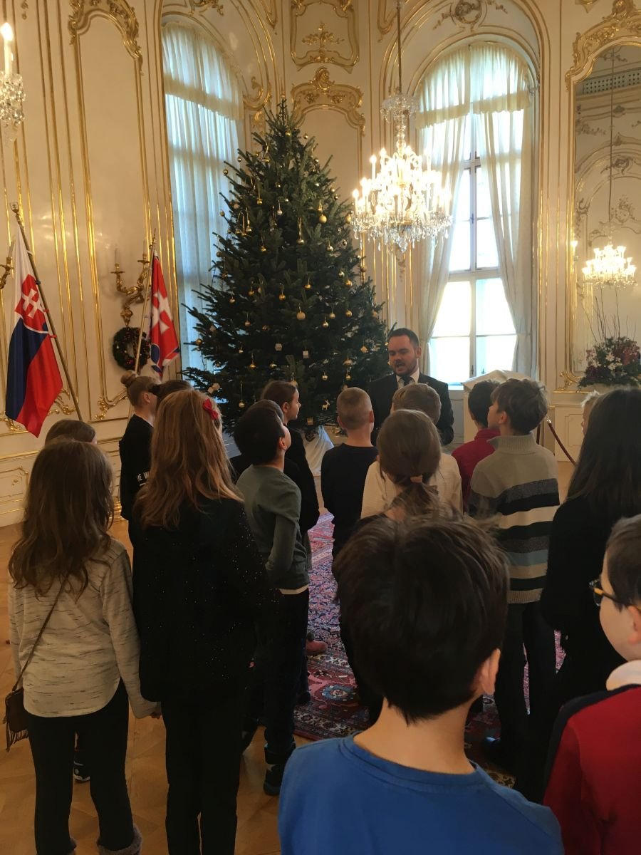 PYP 4 Vising the president