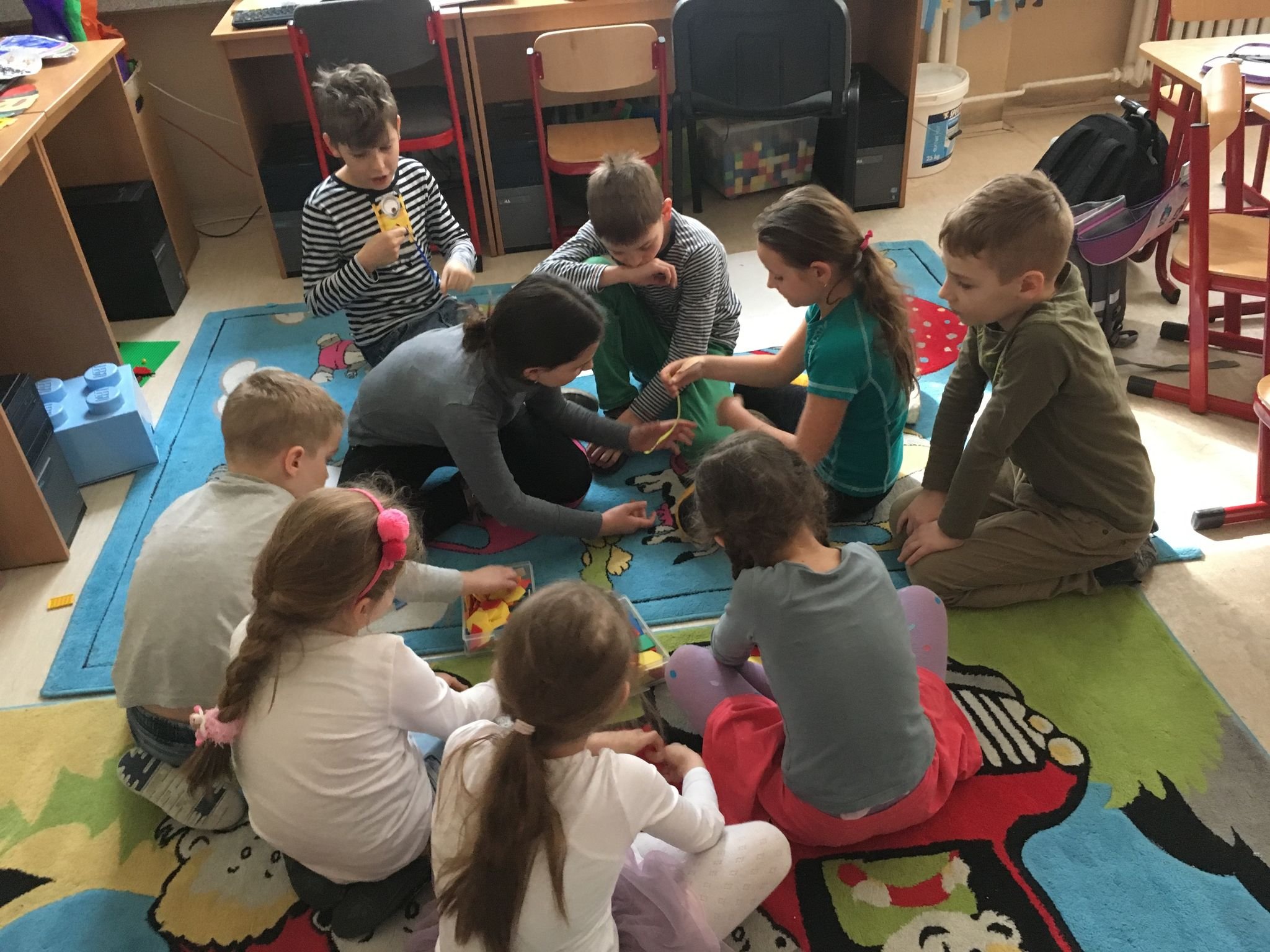 PYP 3 presenting to PYP 1 - Different patterns and symbols in Maths
