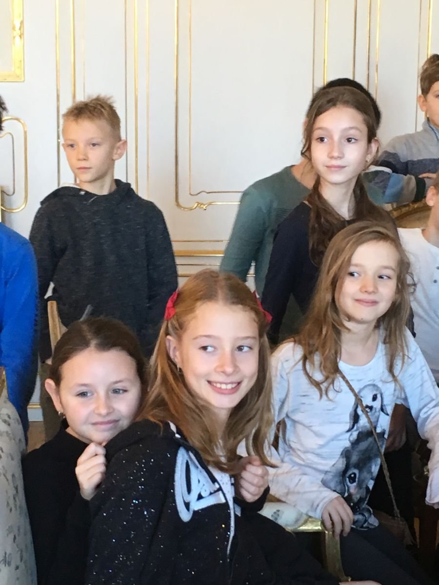 PYP 4 Vising the president