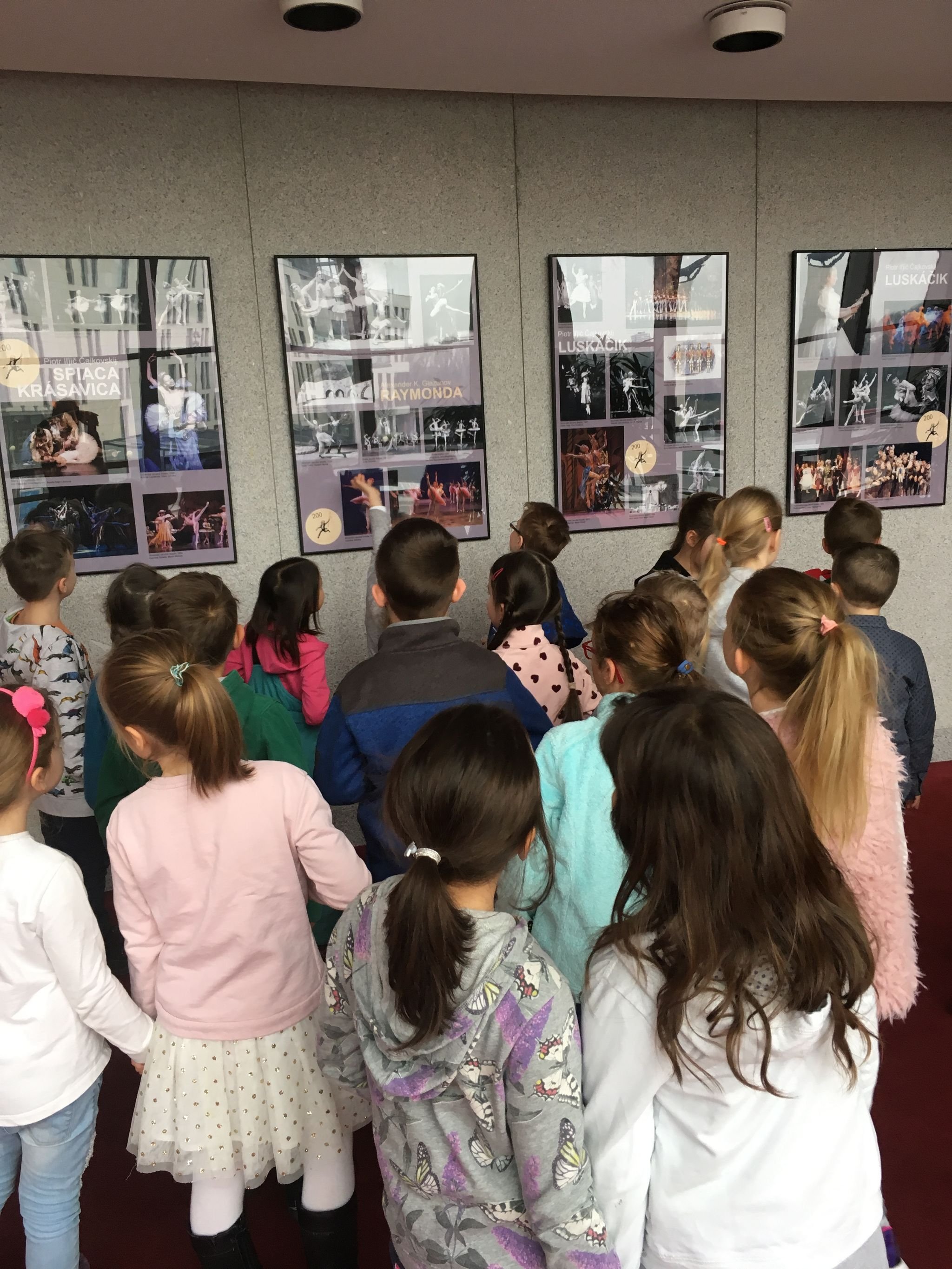 PYP 1 - visit of the Slovak National Theater - different jobs