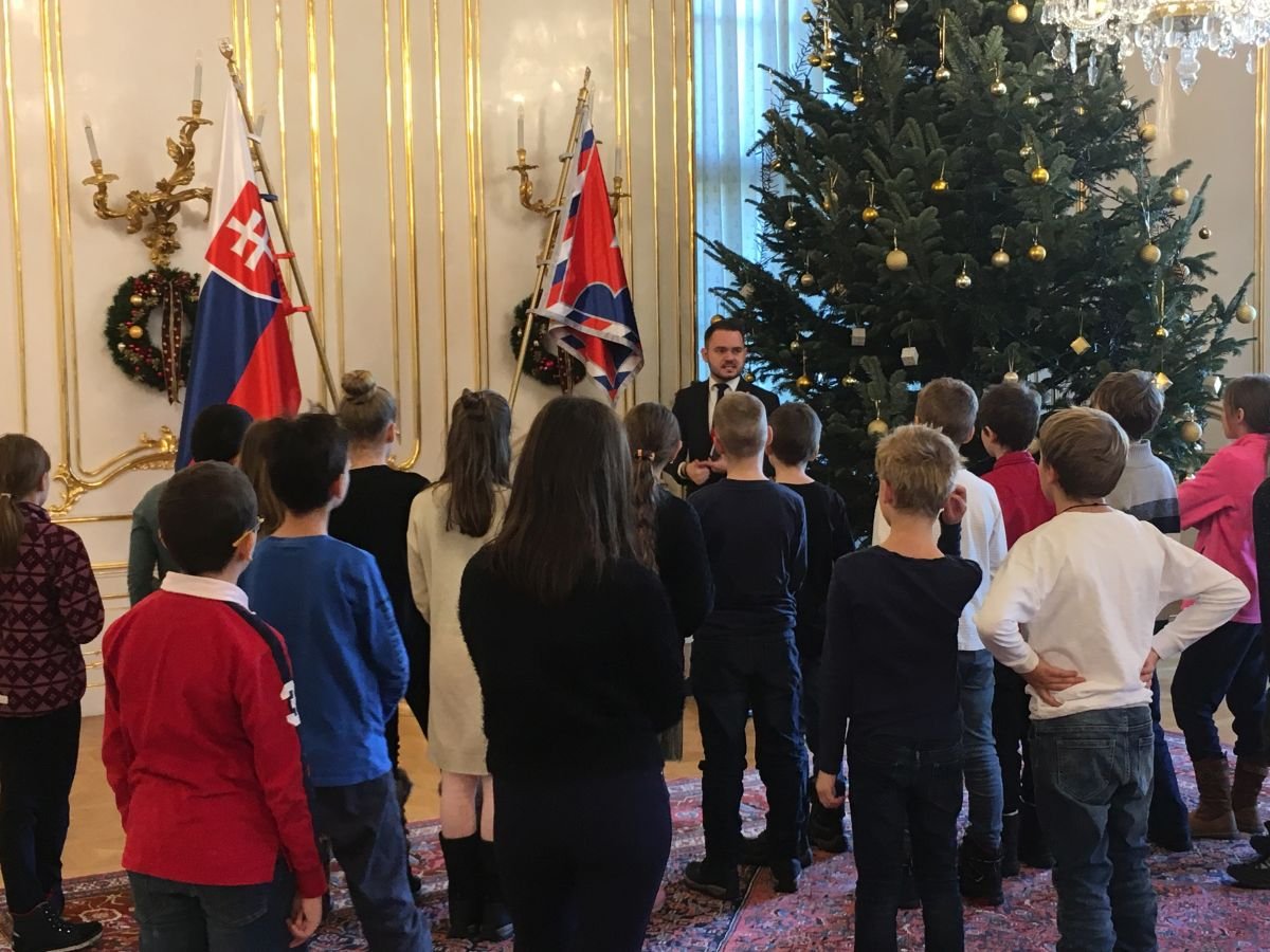 PYP 4 Vising the president