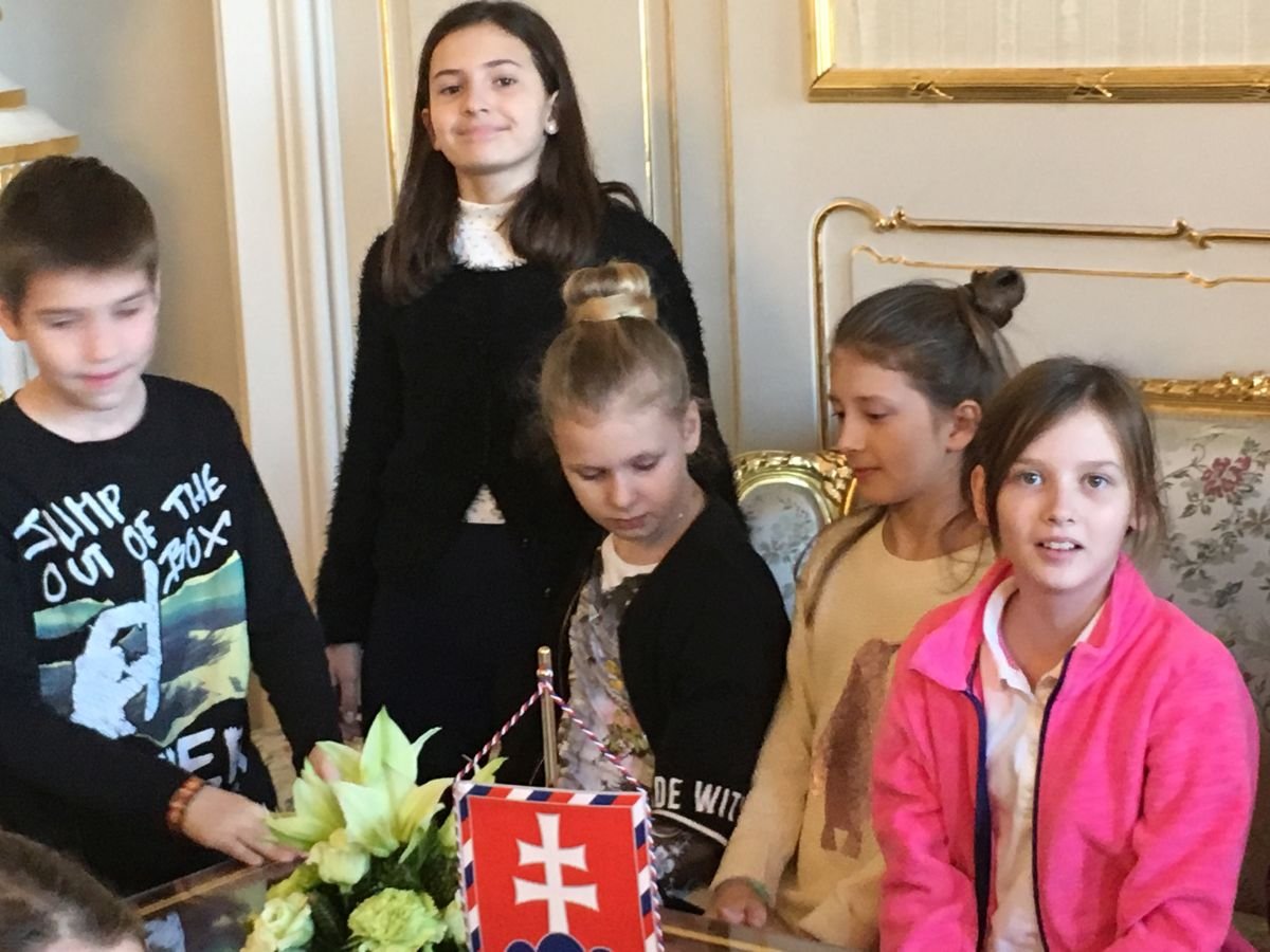 PYP 4 Vising the president