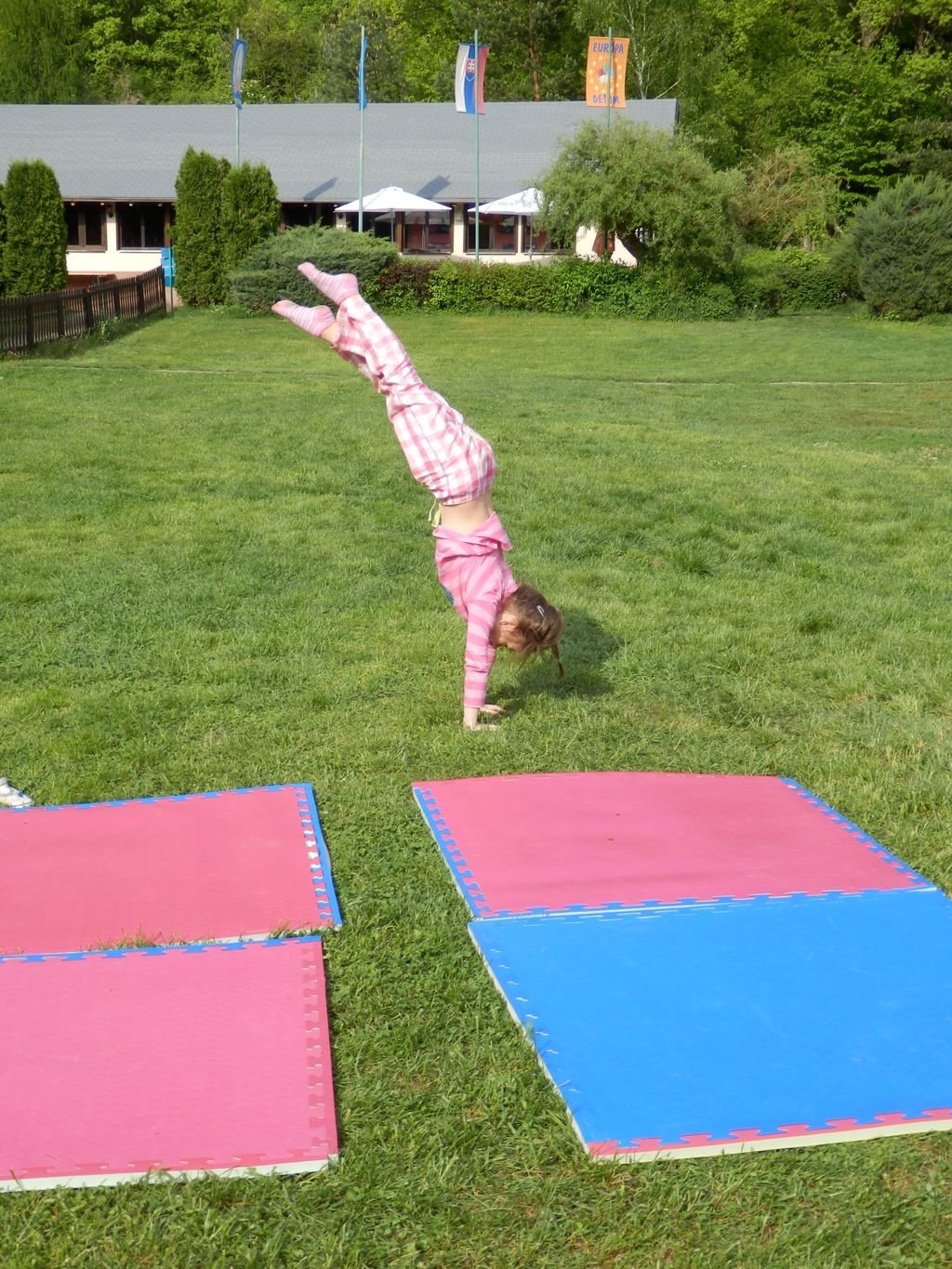 Euroškola - Škola v prírode - prvý stupeň ZŠ (PYP SJ)