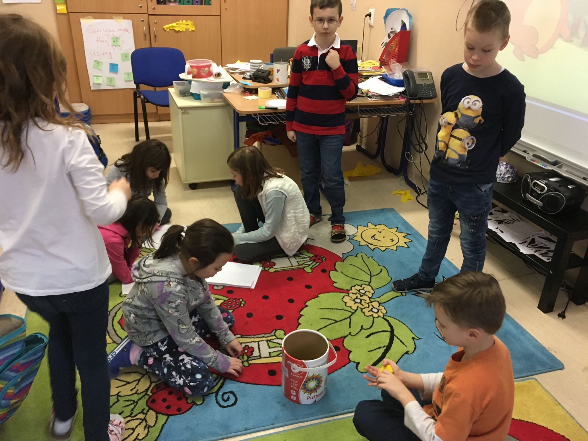 PYP 3 presenting to PYP 1 - Different patterns and symbols in Maths