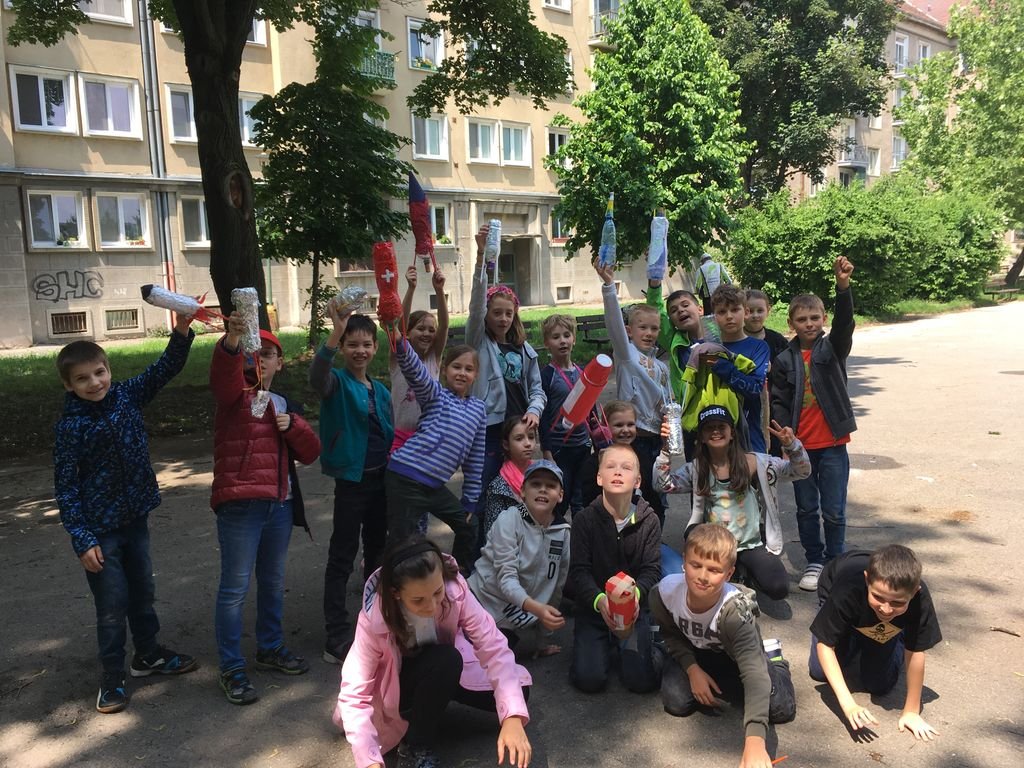 PYP 3 How the world works - rockets May 2018